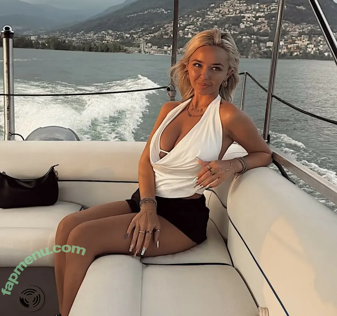 Thalia Hamidi nude photo #0018 (thaliahamidi)
