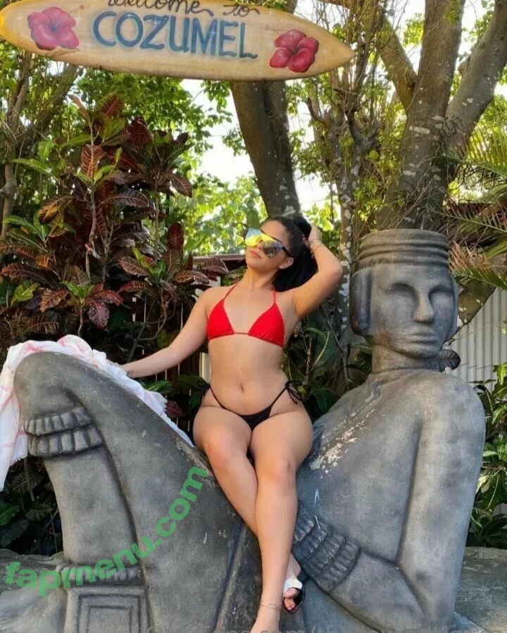 Thalia Rodriguez nude photo #0024 (thaliaxrodriguez / thalii_13_oficial)