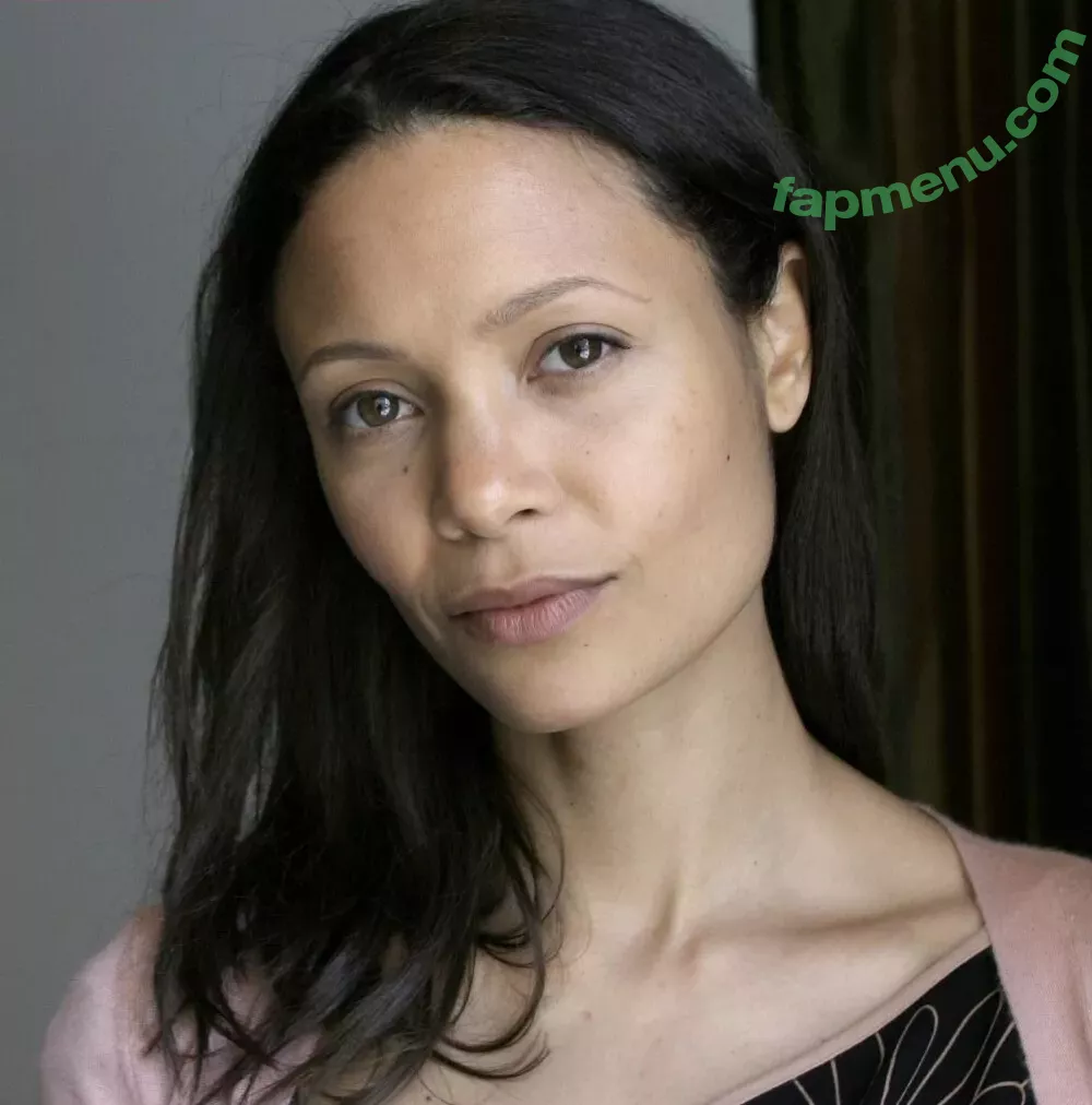 Thandie Newton nude photo #0010 (ThandiweNewton / dropitlikeitstot)