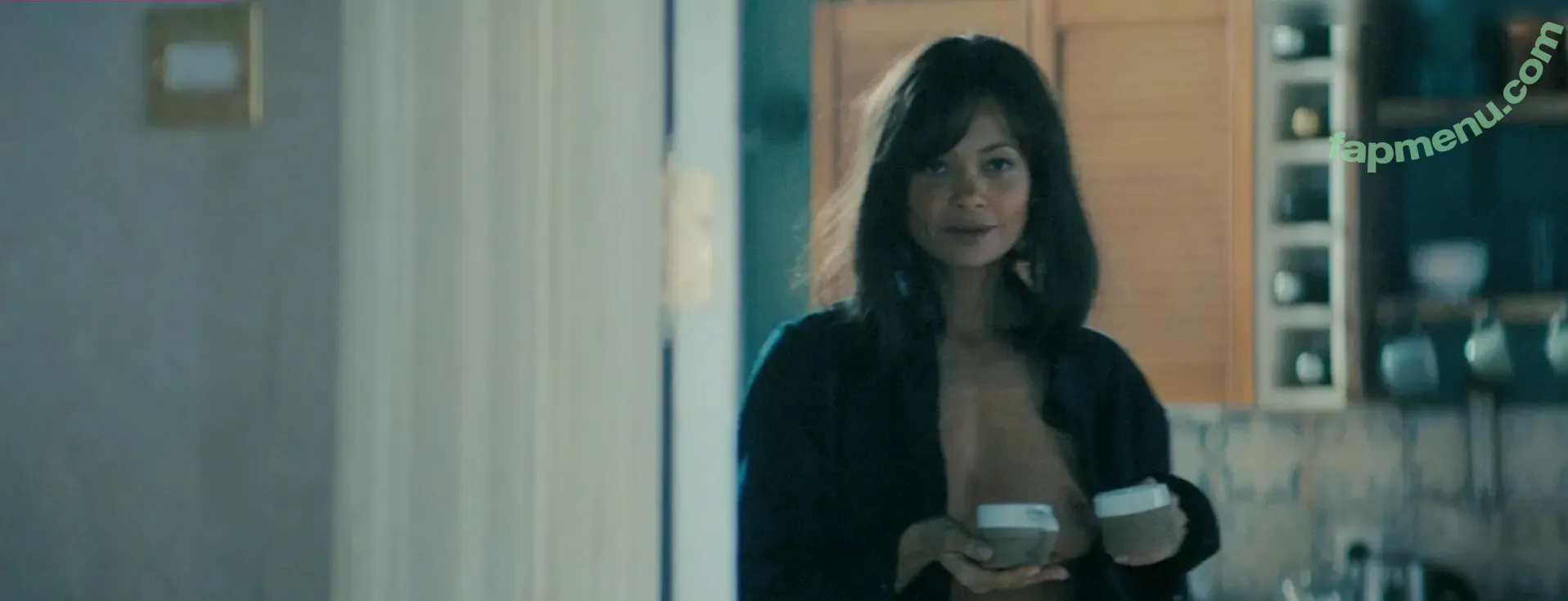 Thandie Newton nude photo #0119 (ThandiweNewton / dropitlikeitstot)
