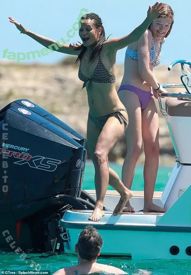 Thandie Newton nude photo #0162 (ThandiweNewton / dropitlikeitstot / thandiwe.newton)