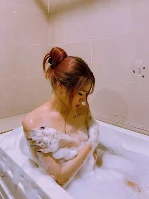 Thanh Nhen / nhennhensohott / th.nhen nude photo #0012
