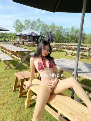 Thanh Nhen / nhennhensohott / th.nhen nude photo #0215