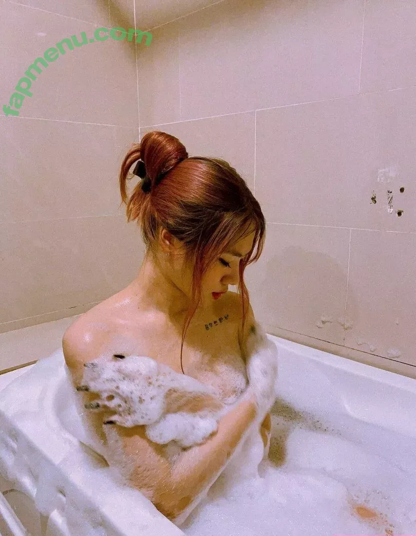 Thanh Nhen nude photo #0012 (nhennhensohott / th.nhen)