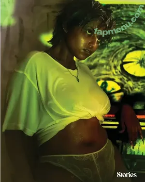 ___that_bong_girl___ / Darshana Chatterjee / Secret Sass nude photo #0014