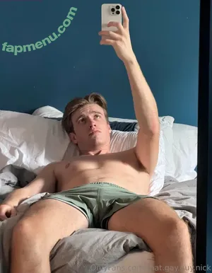  nude photo #0002