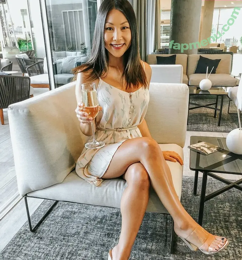 That Jenn Girl nude photo #0139 (Jennifer Chiu / jenn_l / thatjenngirl / thatjennngirl)