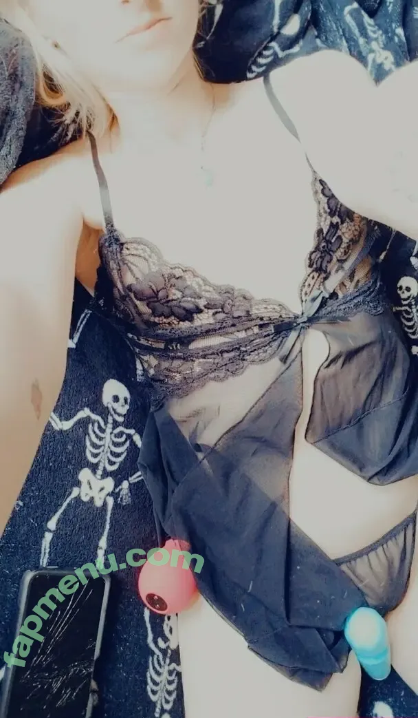 thatawkwardchickbecky nude photo #0025 (thatawkwardchickbecky)