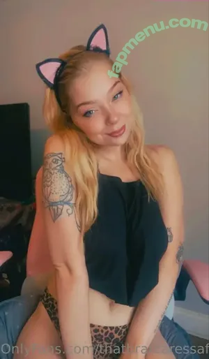  nude photo #0004