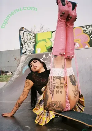 thatdaisyghoul / thatdaisyghoulxox nude photo #0009