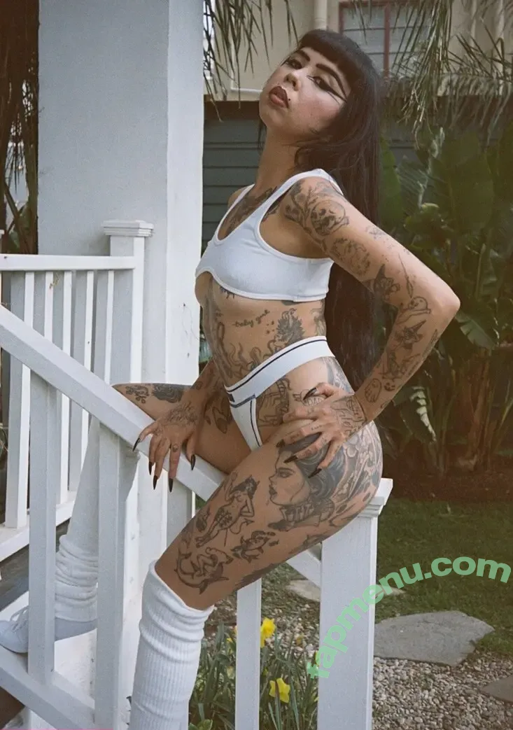 thatdaisyghoul nude photo #0038 (thatdaisyghoulxox)