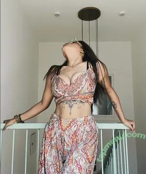 Thatduskybong nude photo #0005