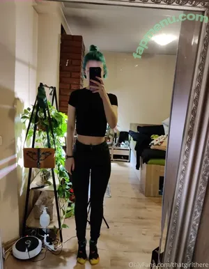  nude photo #0009