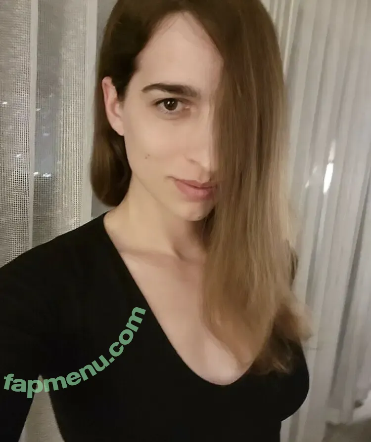 thatinternetbimbo nude photo #0003 (thatinternetbimbo)