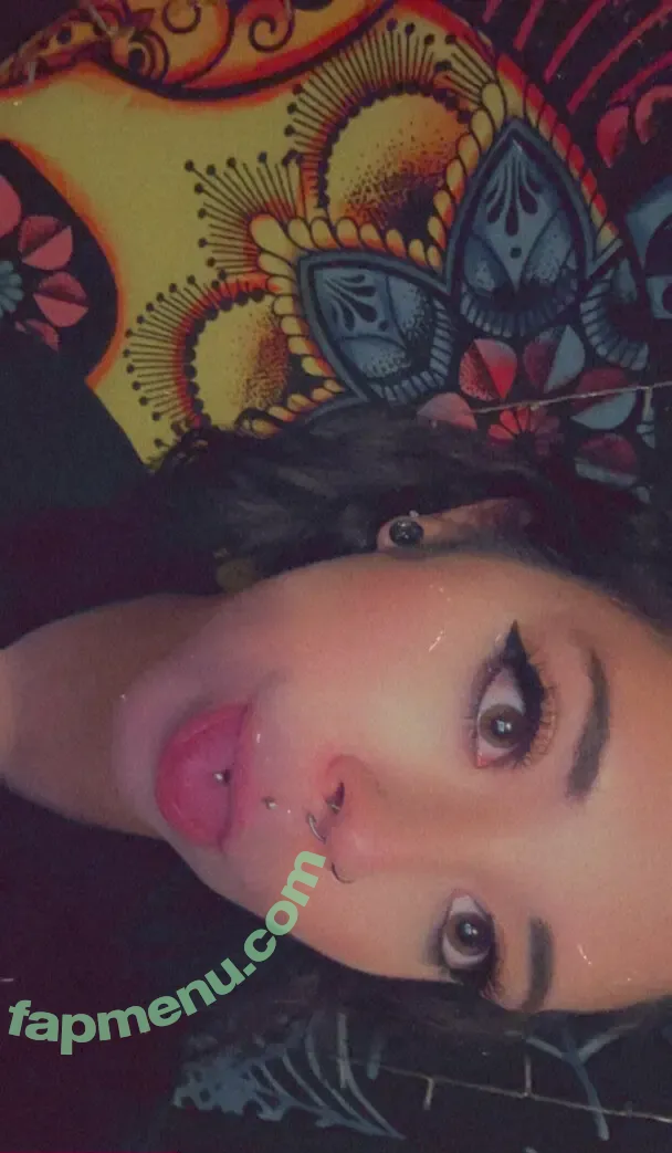 thatonegothgrl nude photo #0001 (thatonegothgirl)