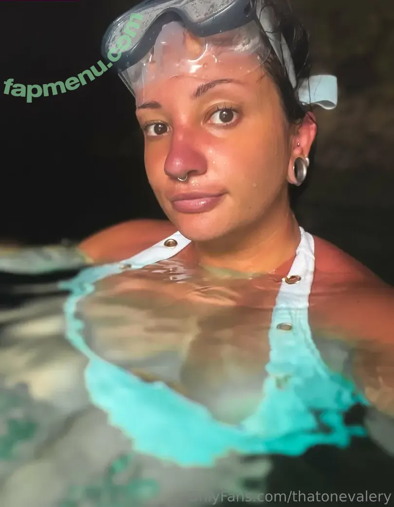 thatonevalery nude photo #0049 (valeinallcaps)