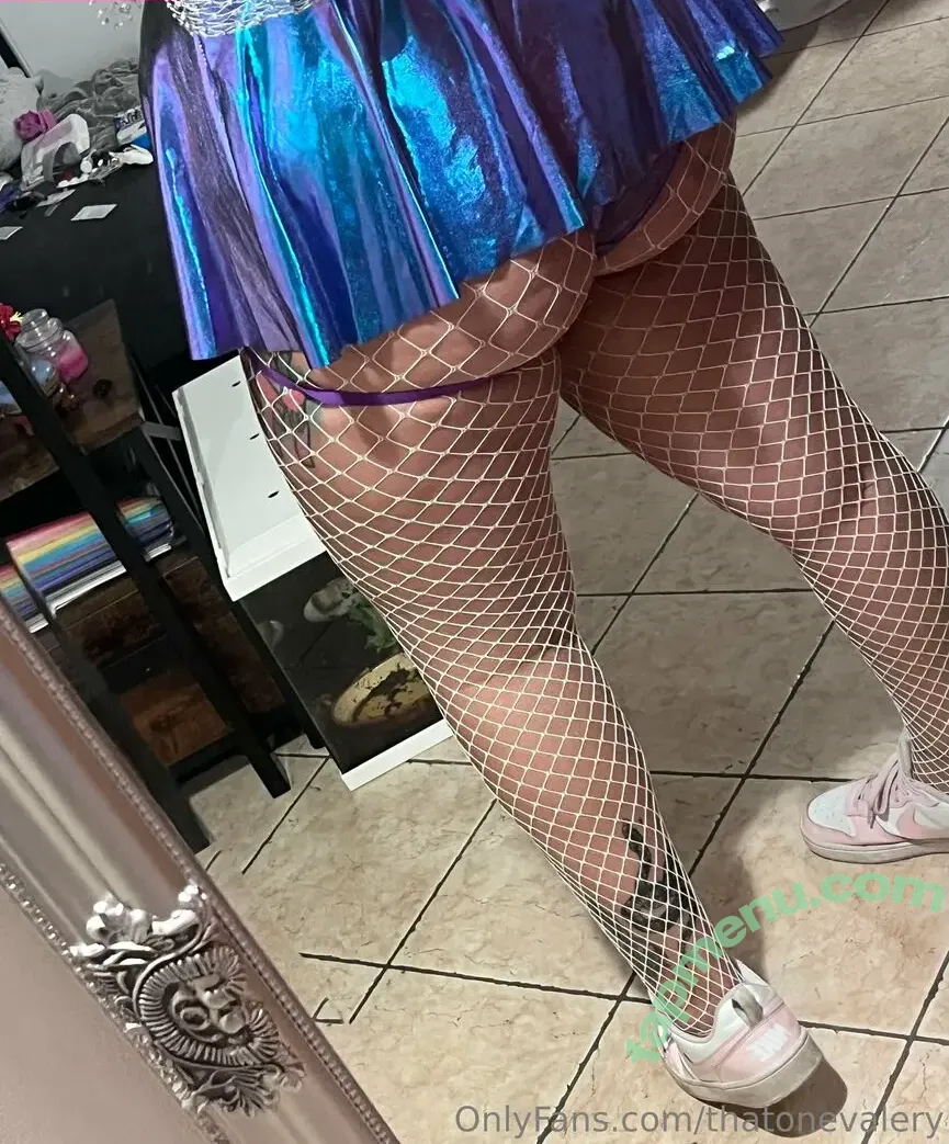 thatonevalery nude photo #0052 (valeinallcaps)