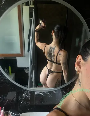  nude photo #0001
