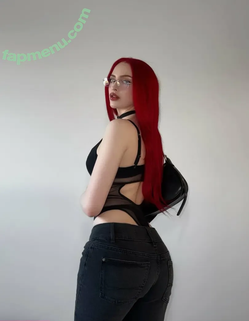 Thayse Kloppel nude photo #0285 (thaysekloppel)