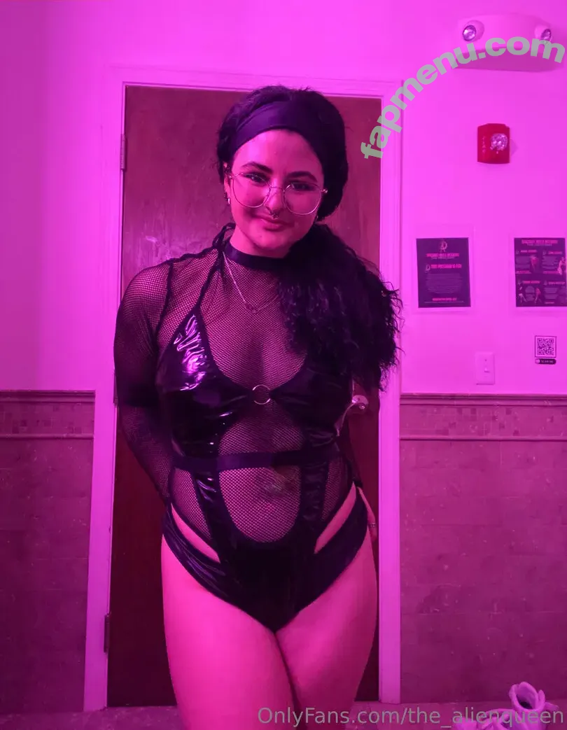 the_alienqueen nude photo #0031 (the_alien_queen_)