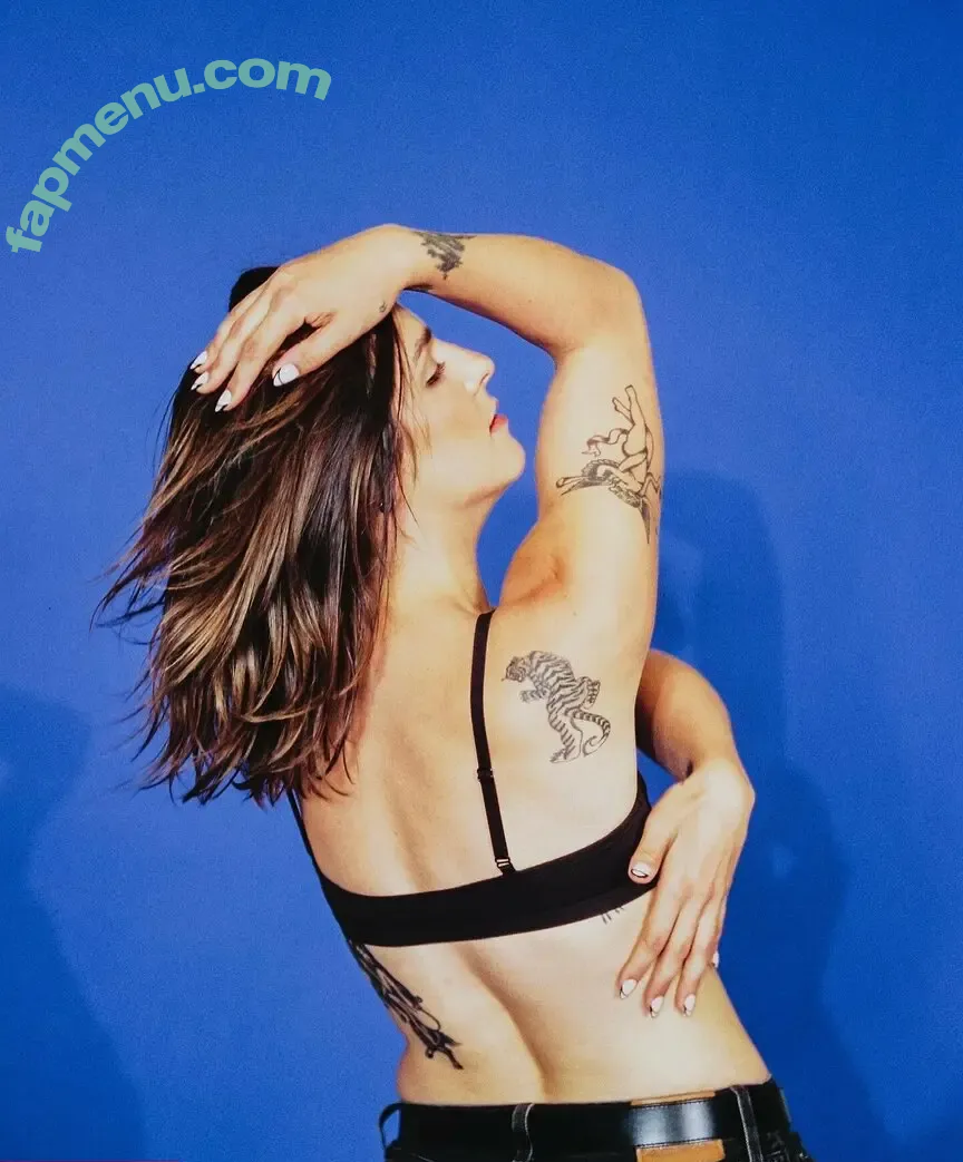The Beaches nude photo #0002 (thebeachesband)