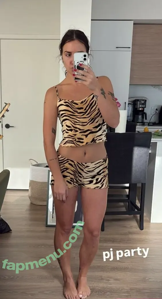 The Beaches nude photo #0039 (thebeachesband)