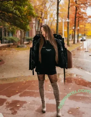 The Bella Twins: / Nikki Bella & Brie Bella / thenikkibella nude photo #0925