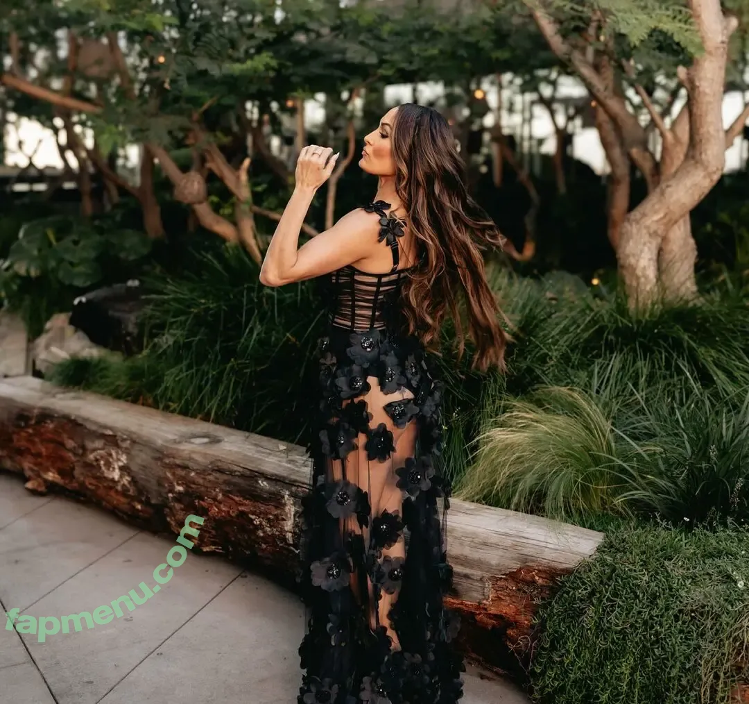 The Bella Twins: nude photo #0824 (Nikki Bella & Brie Bella / thenikkibella)