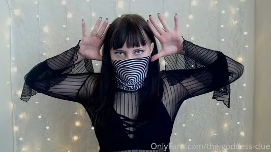 the-goddess-clue / theg0dd3ssclue nude photo #0011