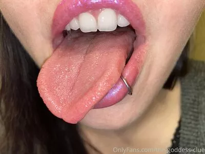 the-goddess-clue / theg0dd3ssclue nude photo #0085