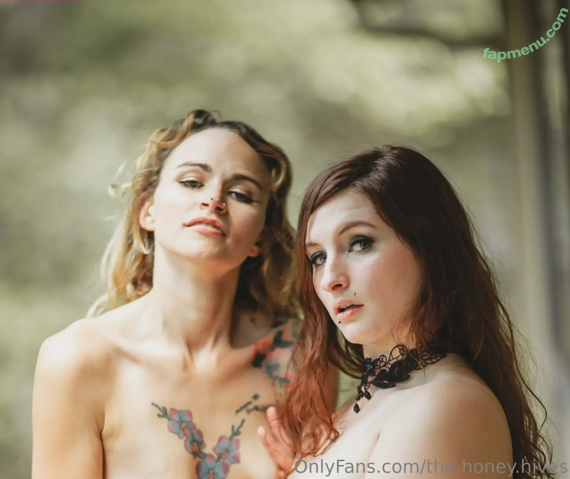 the.honey.hives nude photo #0016 (thehoneyhivellc)