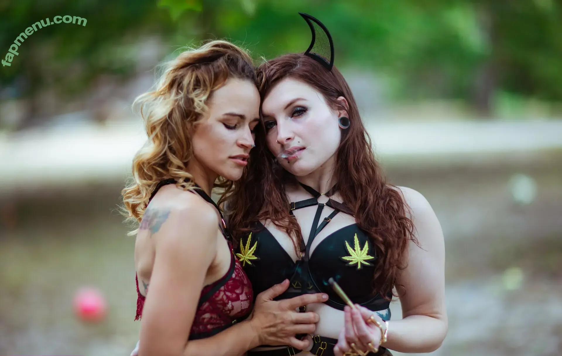 the.honey.hives nude photo #0028 (thehoneyhivellc)