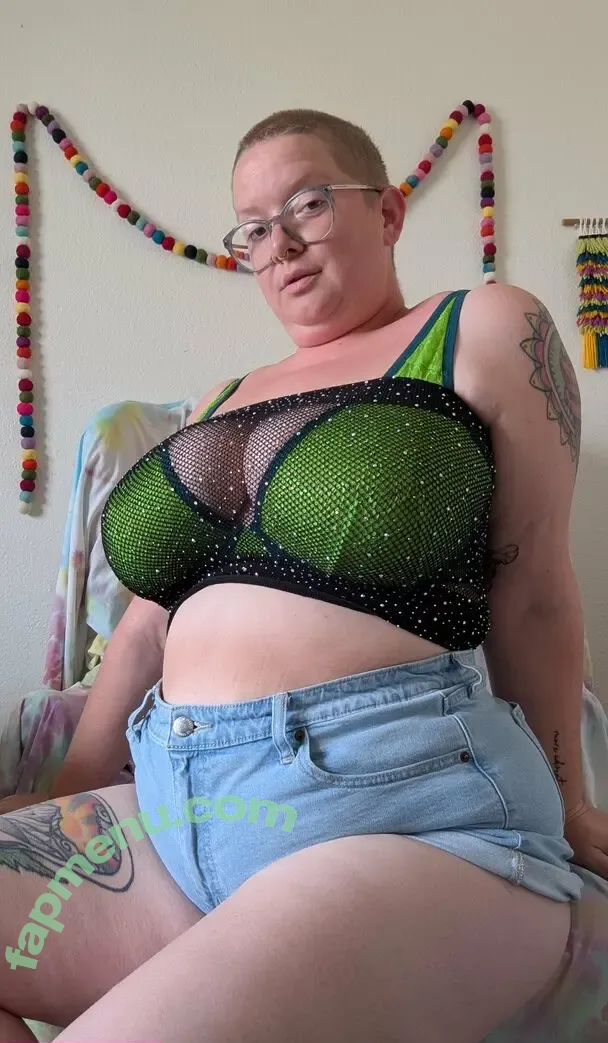 the_pisces_princess nude photo #0004 (the_pisces_princess_)