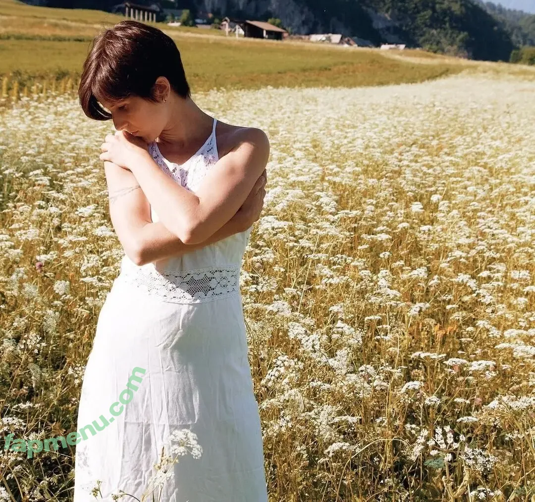 The Positive Switch nude photo #0015 (the_positive_switch)