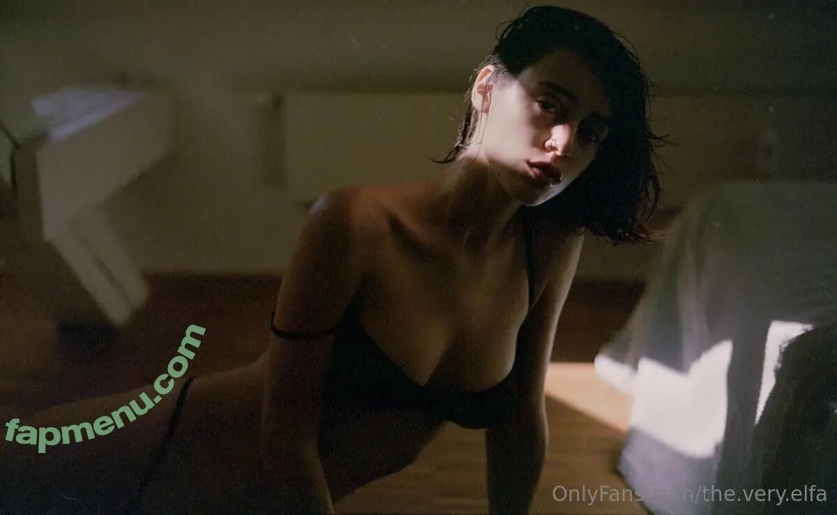 the.very.elfa nude photo #0010 (the.very.elfa)
