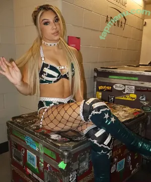Thea Hail / theahail_wwe nude photo #0289