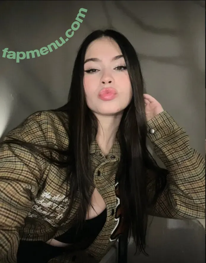 theagatha nude photo #0008 (Agatha / agathainsta)