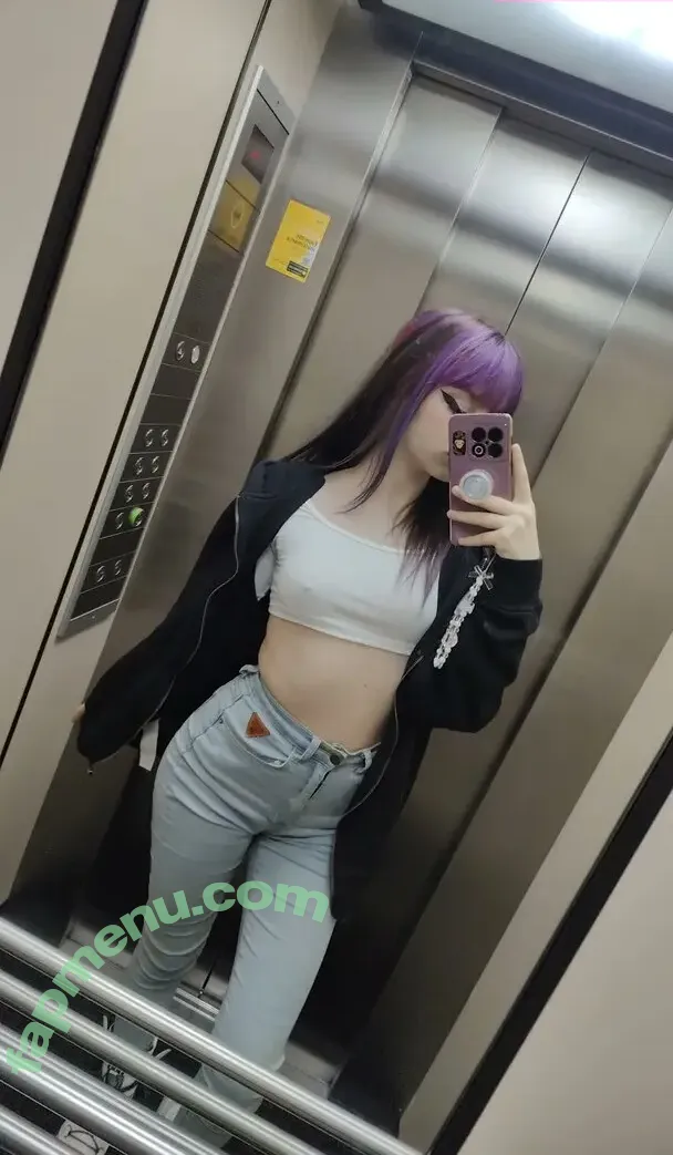 theakaleina nude photo #0004 (ihatelaiika)