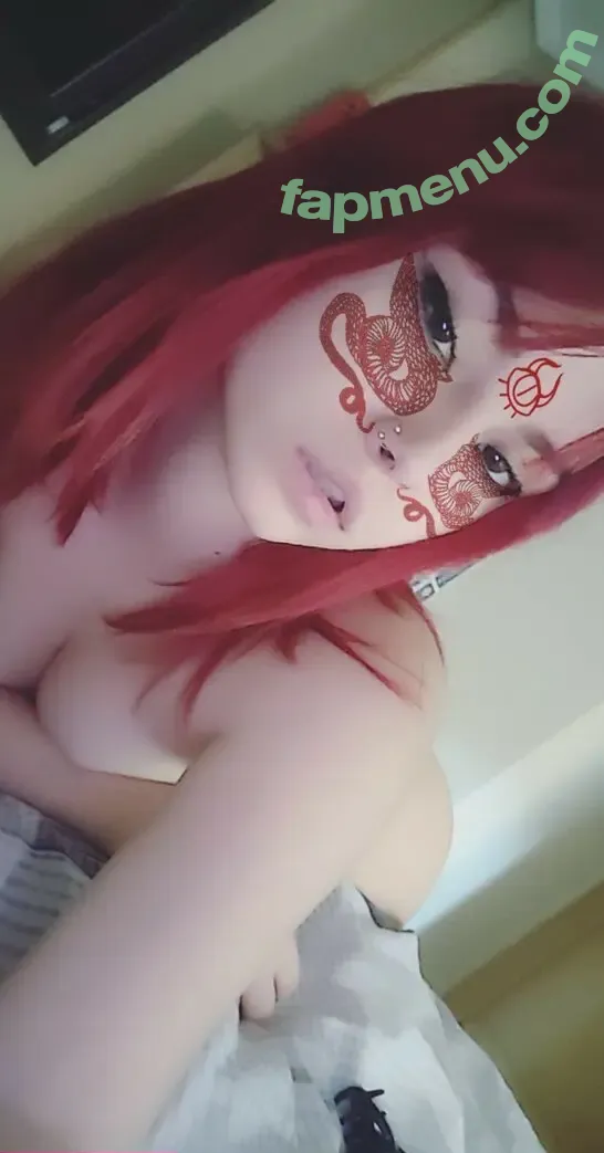 theakaleina nude photo #0039 (ihatelaiika)