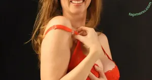theasmrspy / helenaasmrr nude photo #0025