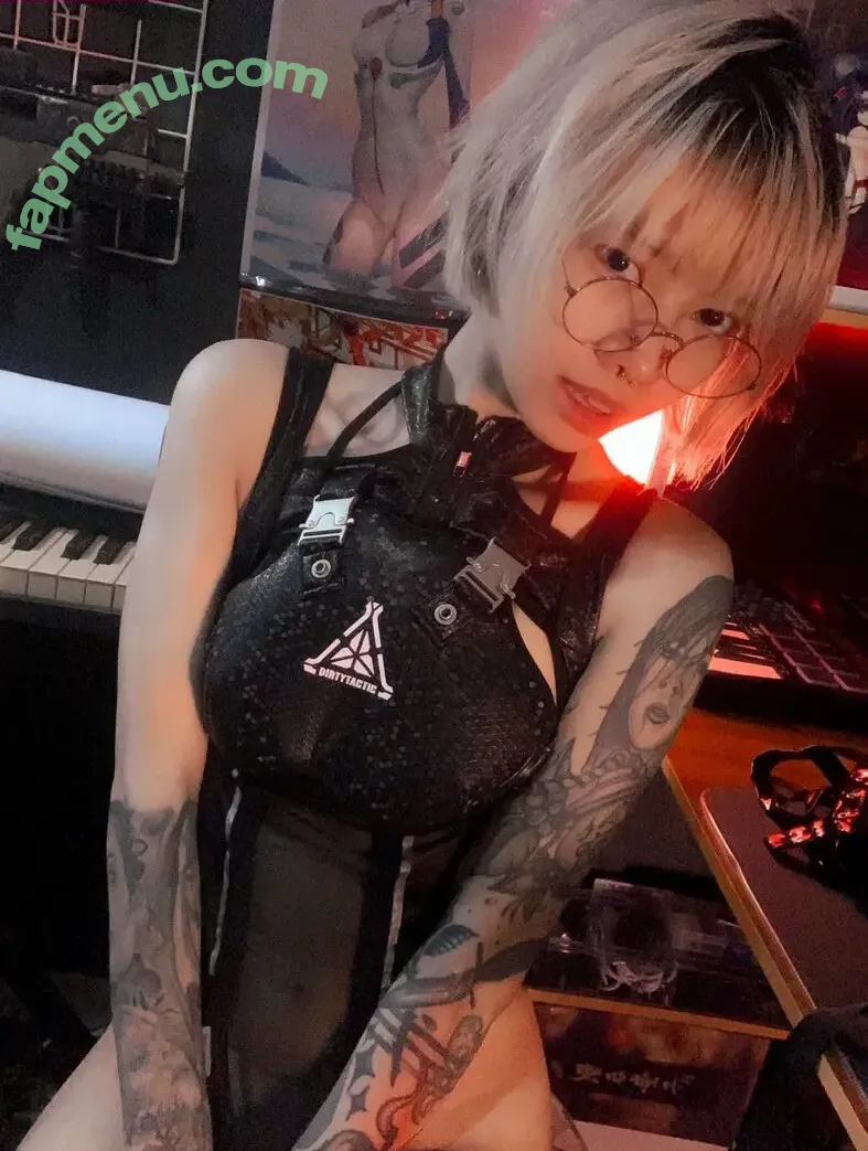 theavtist nude photo #0010 (AVE / the_acido)