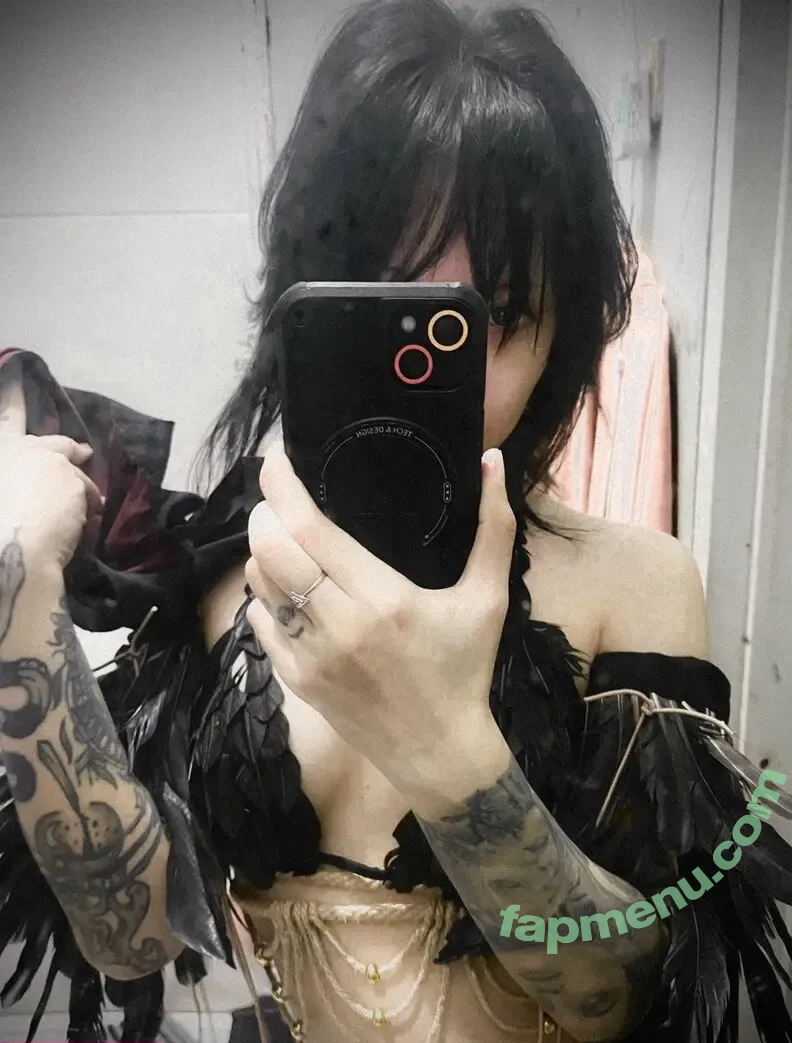 theavtist nude photo #0016 (AVE / the_acido)