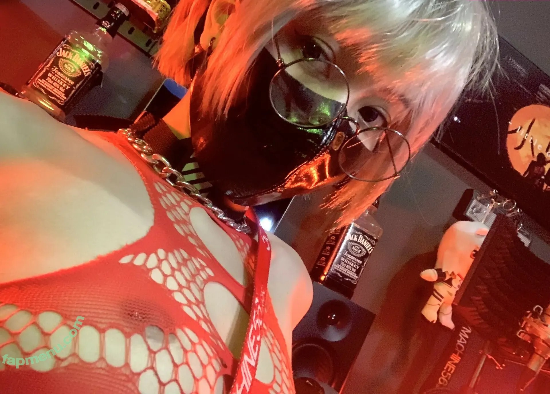 theavtist nude photo #0032 (AVE / the_acido)