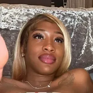 thebaddestbrii / baddesttbriii / thebaddestbriii nude photo #0013