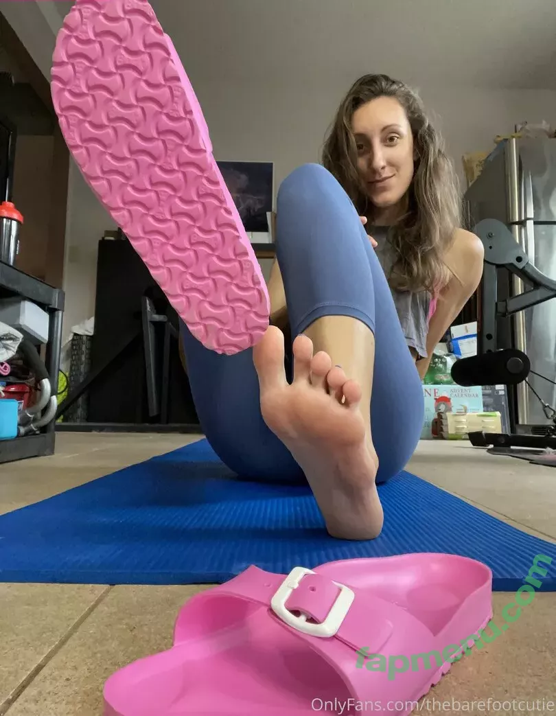 thebarefootcutie nude photo #0013 (thebarefootcutie)