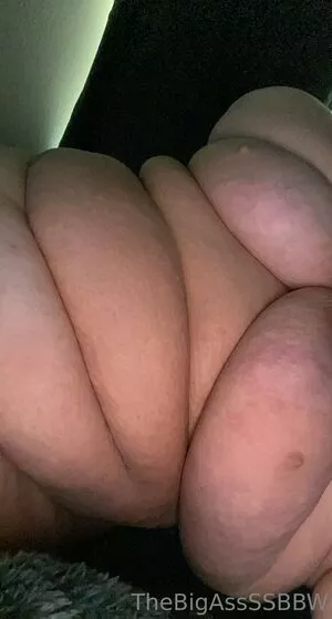 thebigassssbbw1 / thebigglooom nude photo #0071
