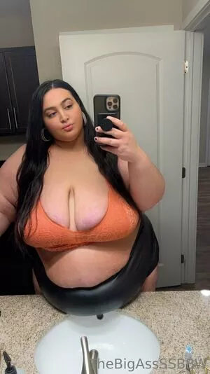 thebigassssbbw1 / thebigglooom nude photo #0116