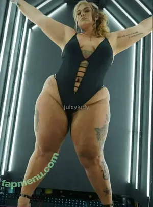thebiggestjuicyjudy / dabiggestjuicyju_2 nude photo #0027