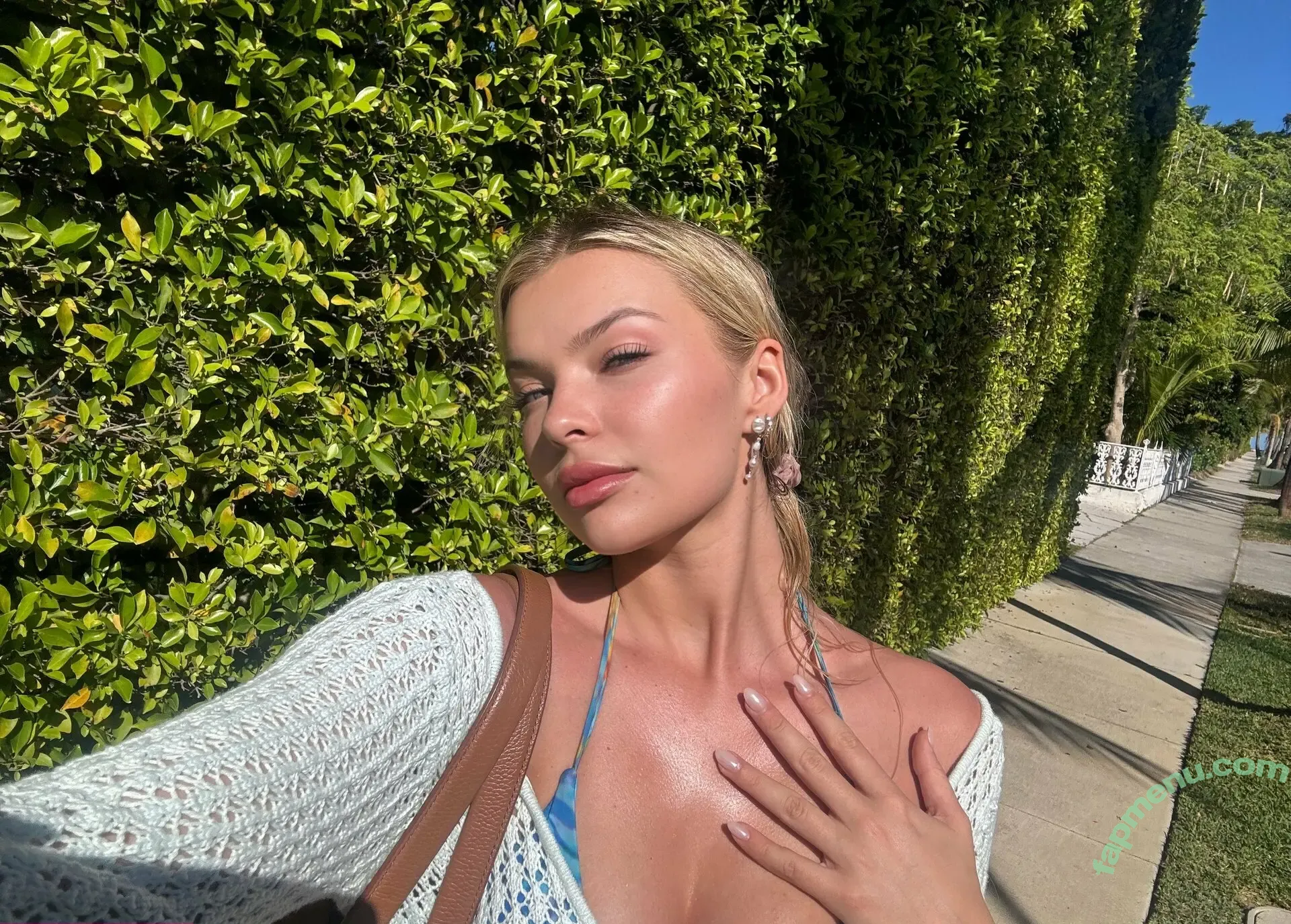 theblondebarbiexo555 nude photo #0025 (thechanelbestcoast)