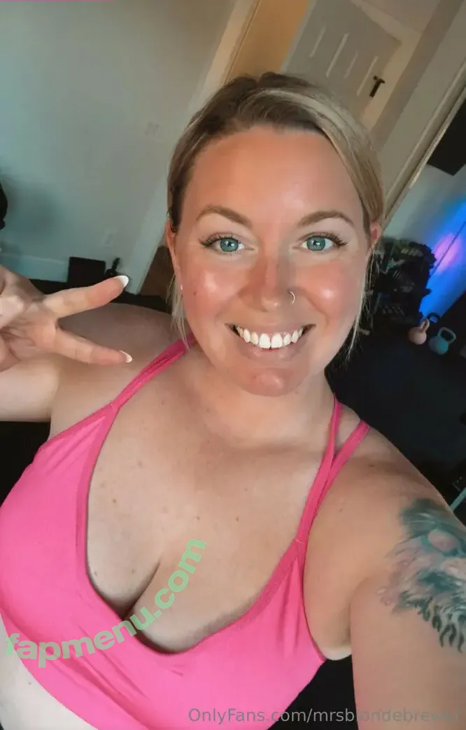 Theblondebrewer Maggie nude photo #0004 (theblondebrewer / theblondebrewerfeet)